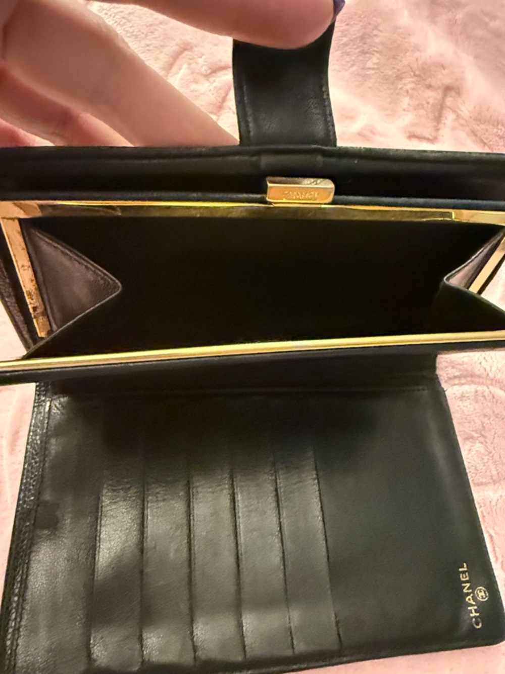Authenticated CHANEL Black Caviar Leather Long Card Holder with Embossed CC - Picture 8 of 12